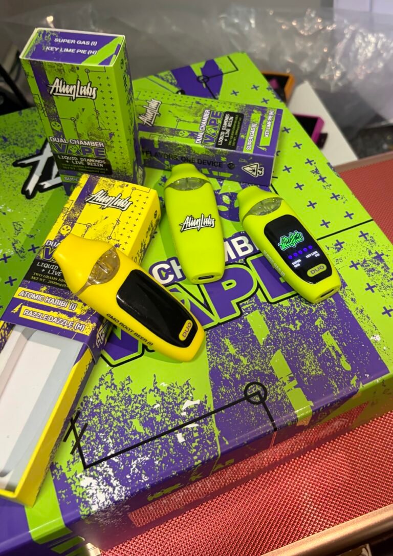 Alien Labs Dual Chamber Disposable Vape Sample
